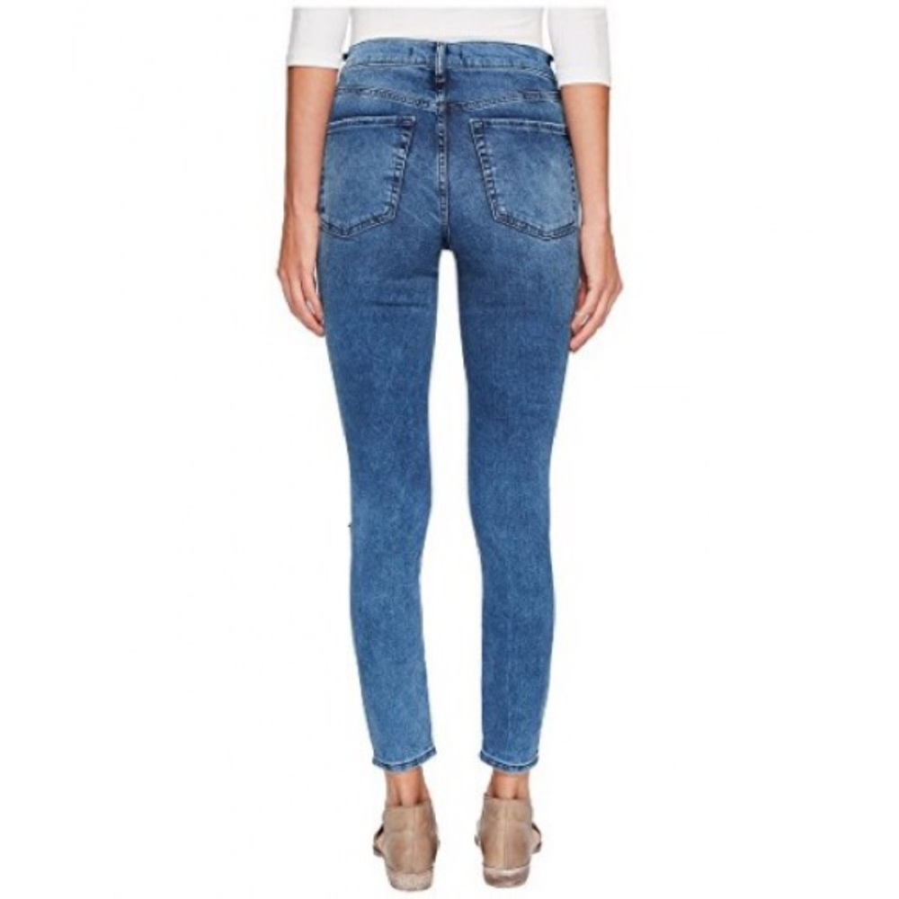 SALE NWT Free People High Rise Busted Skinny Jeans - Picture 3 of 4